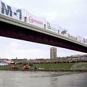 Vilniuje 1997 m. liepos 6 d. Jurgis Kairys praskrido po Baltuoju tiltu.