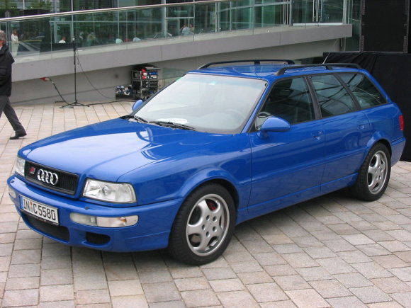 „Audi RS2“